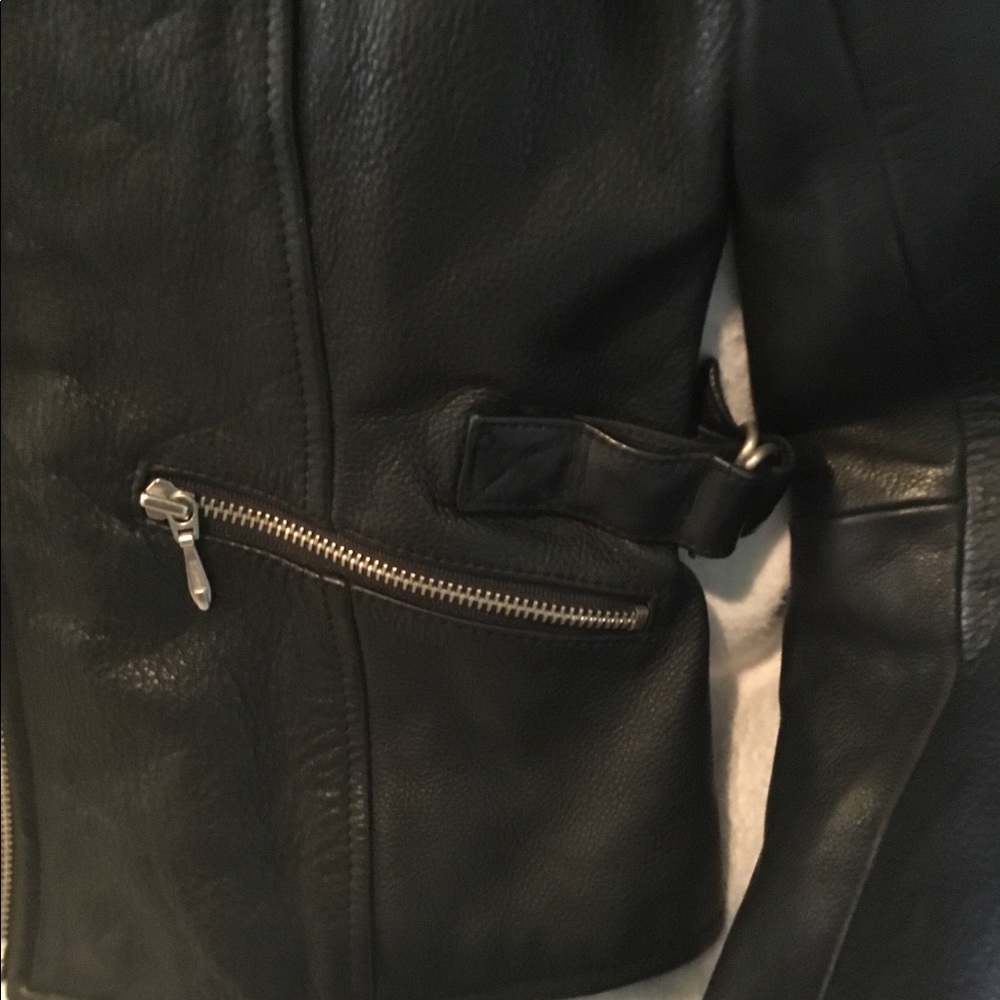 New Leather Jacket - Picture 5 of 9